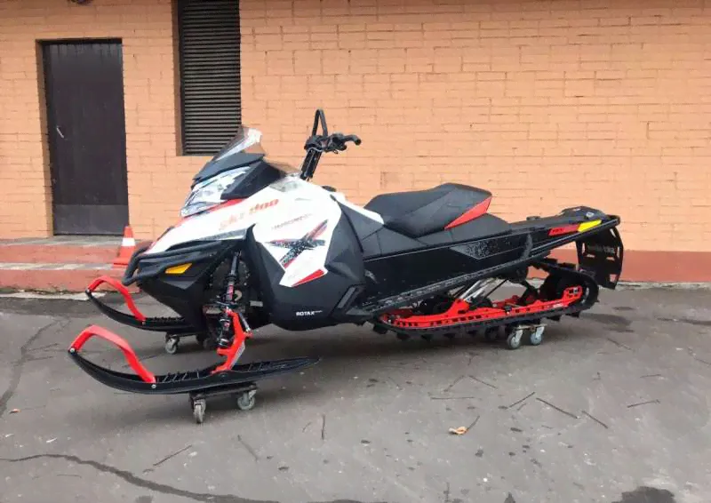 Снегоход BRP renegade 800 E-TEC